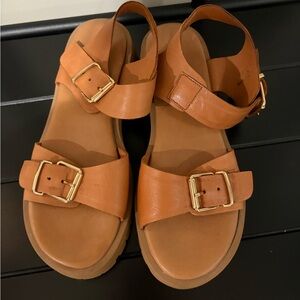 Women’s European Leather Chunky Buckle Platform Sandals - Wojas - 8W/38EUR